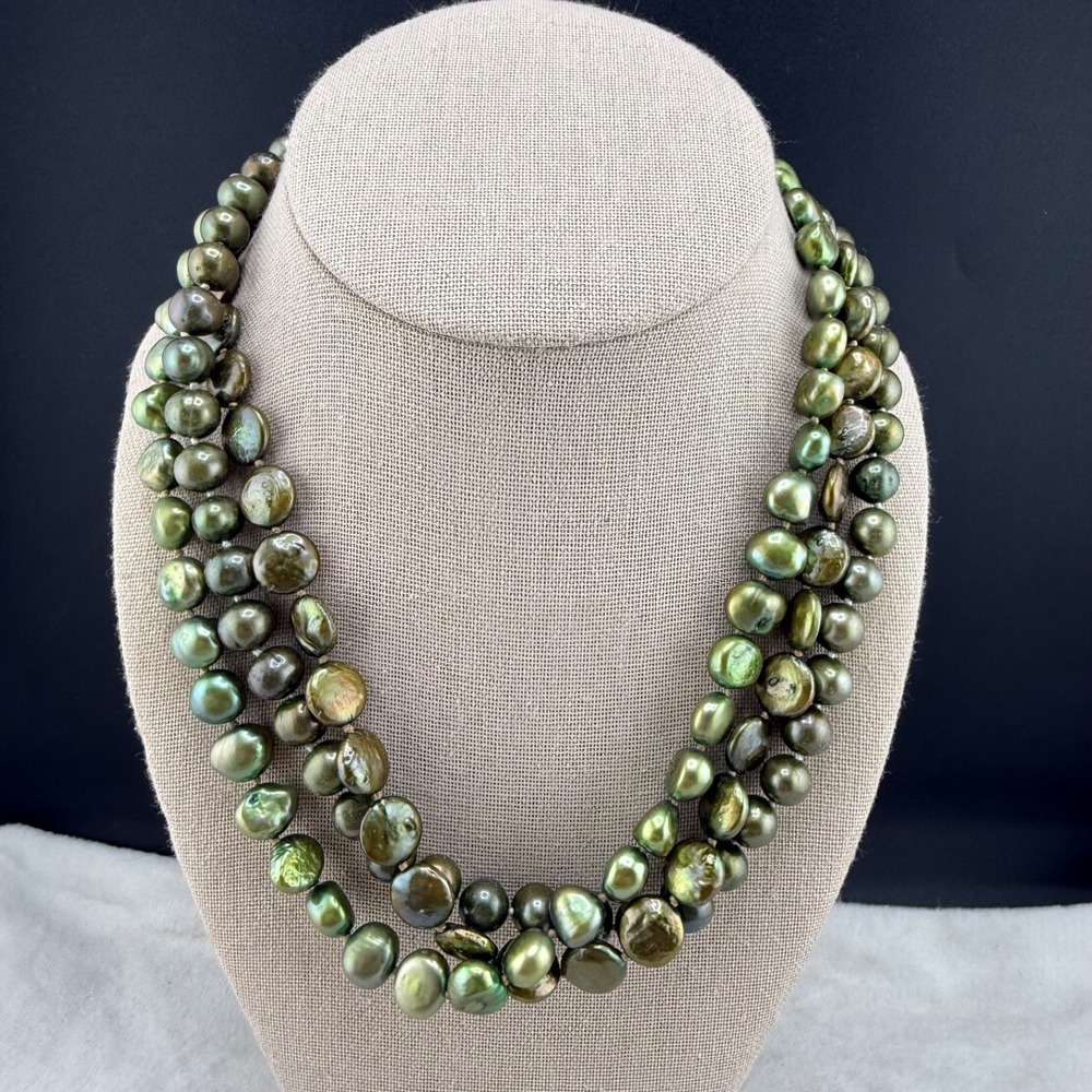 Vintage Layered Pearl Necklace Olive Green 17"